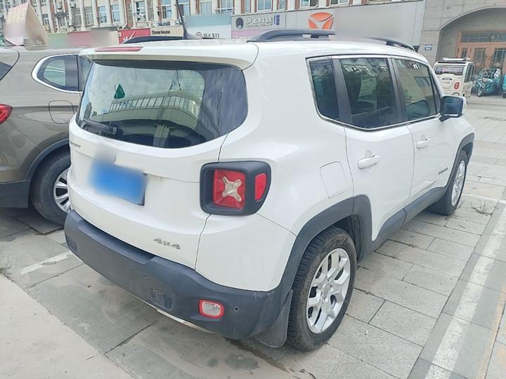 Renegade 2018 180T AT photo 4