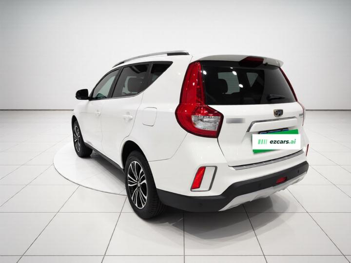Vision X6 2016 1.8L MT Luxury photo 4
