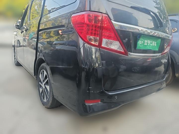 2018 1.5L MT Luxury photo 4