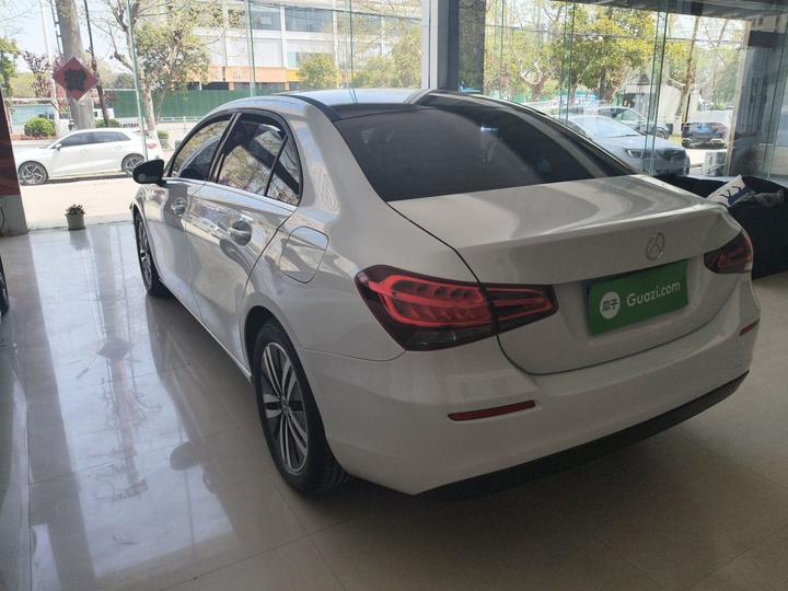 A-Class 2020 Facelift A 180 L photo 4
