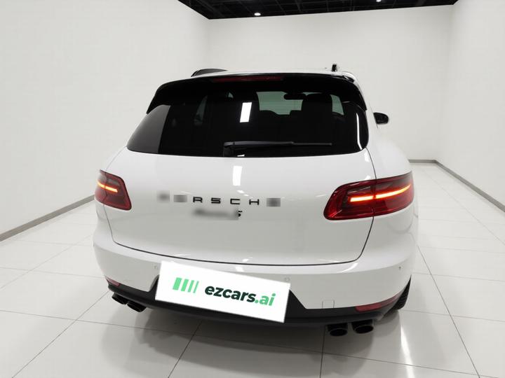 2016 Macan S 3.0T photo 3