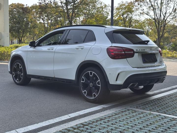 GLA 2019 GLA 220 4MATIC Sport photo 4