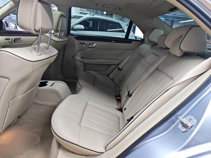 E-Class 2015 Facelift E 200 L photo 4