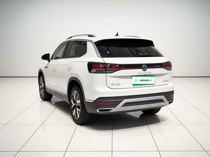 Tayron 2024 300TSI RWD Luxury Plus Advanced photo 4