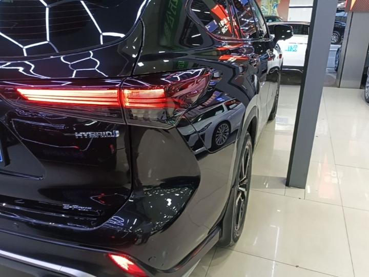 Crown 2023 2.5L HEV AWD Luxury photo 7