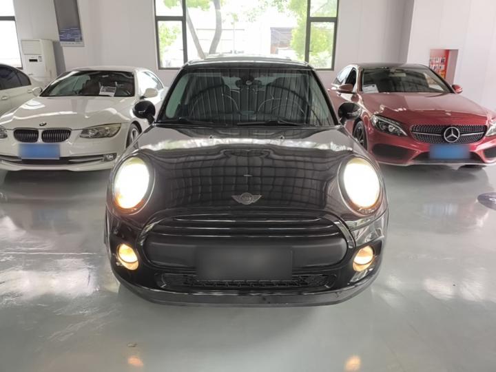 2018 1.5T ONE PLUS 5-Door photo 2