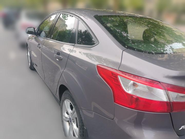 Focus 2012 Sedan 1.6L MT photo 4