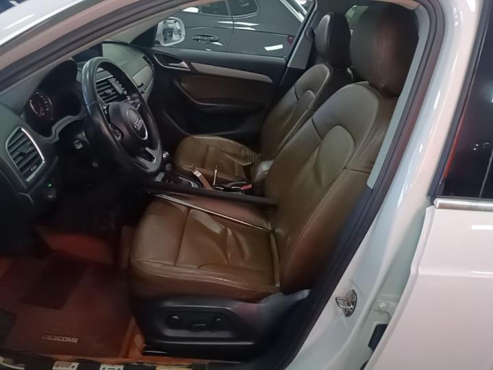 Q3 2015 35 TFSI Progressive photo 6