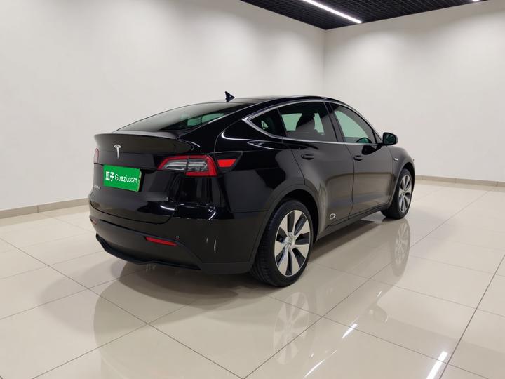 Model Y 2022 Facelift RWD photo 4