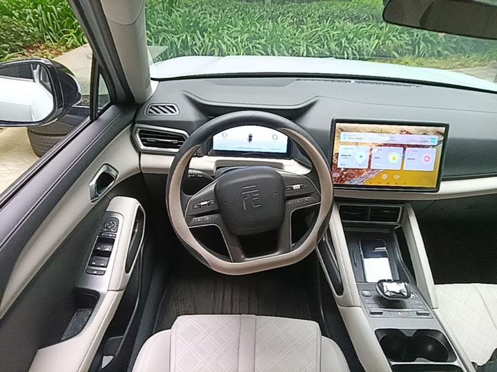 Yuan UP 2024 401KM Leading photo 6