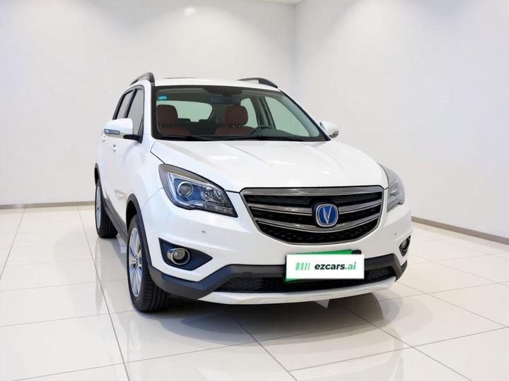 CS35 2017 1.6L AT Luxury photo 3
