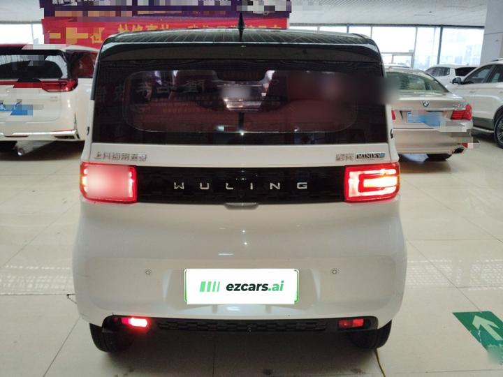 Hongguang MINIEV 2020 NCM photo 3