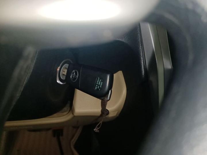 Camry 2016 2.0E Elite photo 8