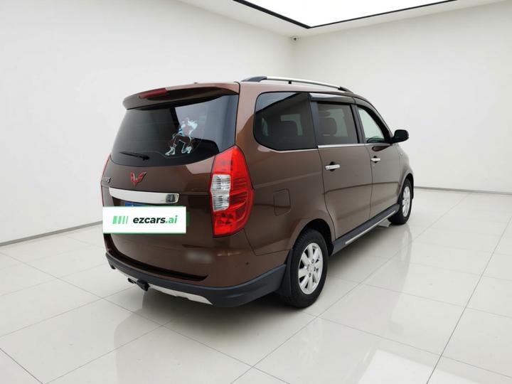 Wuling Hongguang 2014 1.5L S Luxury photo 6