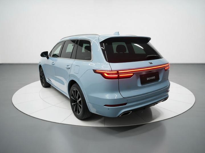 Li Auto ONE 2020 EREV 6-Seater photo 4