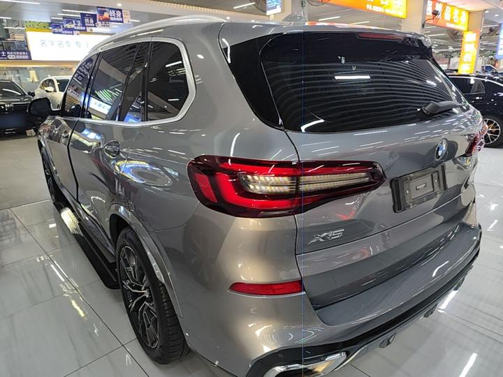 X5 2022 Facelift xDrive 30Li Exclusive M Sport Package photo 4