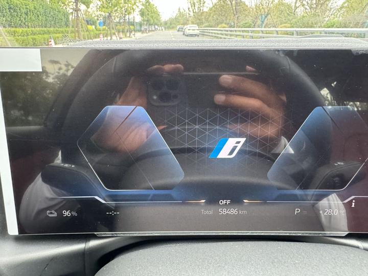 i3 2022 eDrive 35 L photo 2