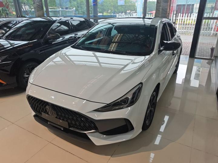 MG5 2023 180DVVT CVT Luxury
