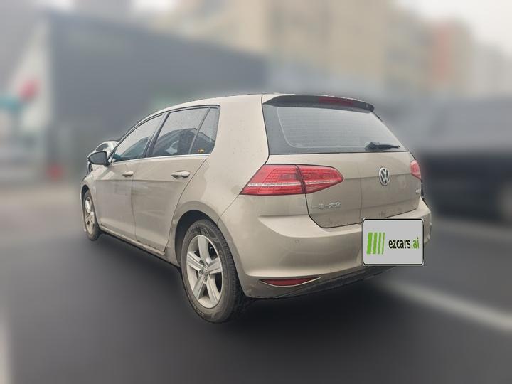 Golf 2016 1.6L AT Comfort photo 4