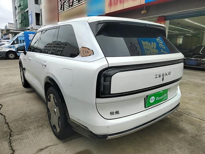 9X 2025 Hyper 70kWh 6-Seater photo 4