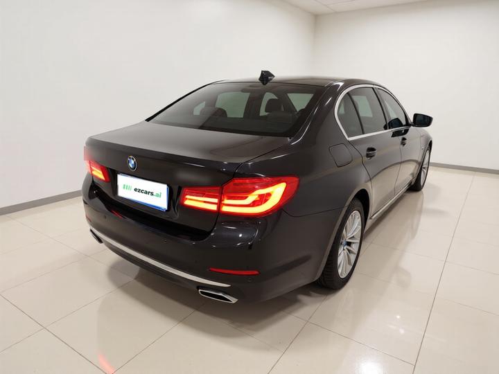 5 Series 2019 Facelift 525Li Luxury photo 4