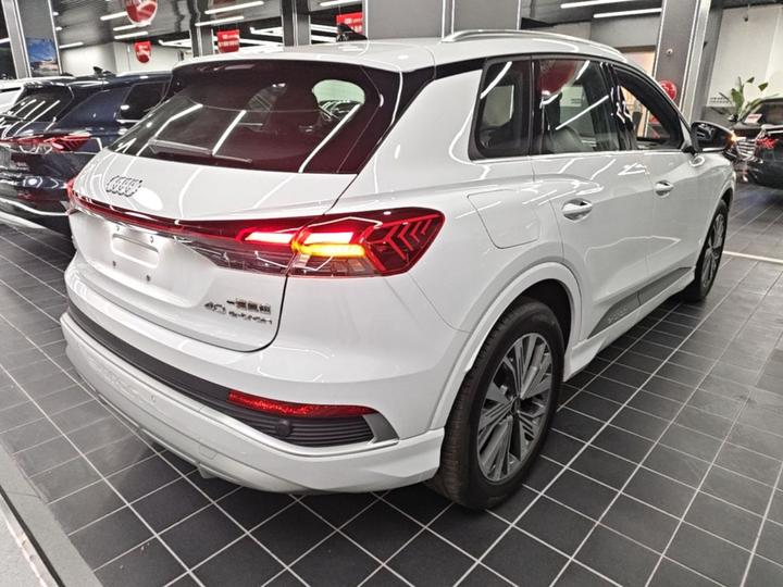 Q4 e-tron 2024 40 e-tron photo 4