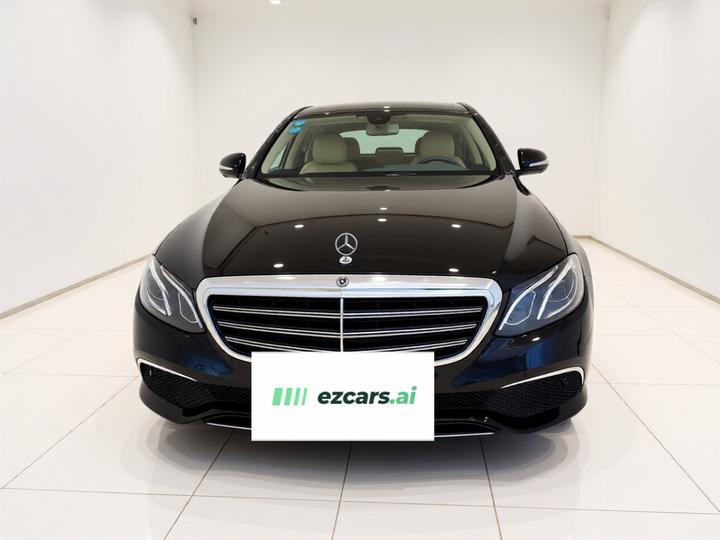 E-Class 2019 E 300 L Luxury photo 2