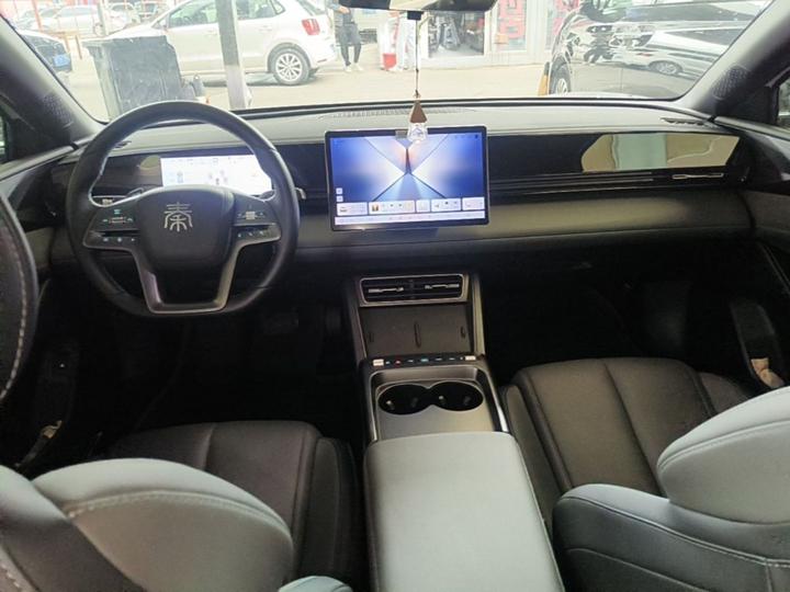 Qin L 2025 EV 470KM Leading photo 5