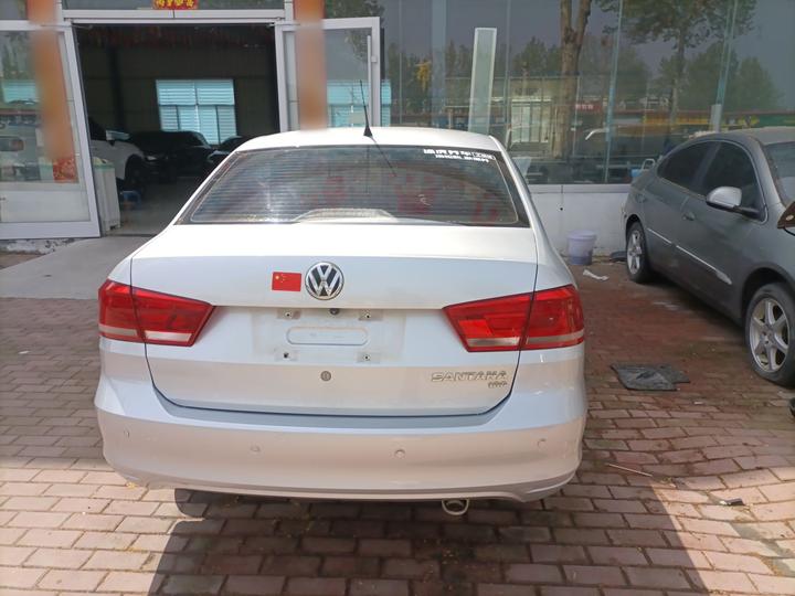Santana 2015 1.6L AT photo 3