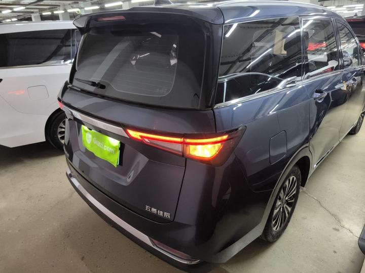 Wuling 2022 1.5T CVT Exclusive Flagship photo 3