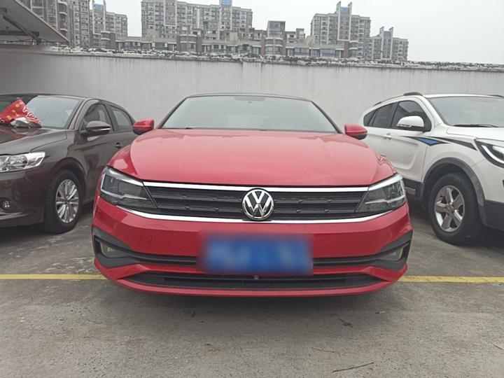 Lamando 2021 230TSI DSG photo 2