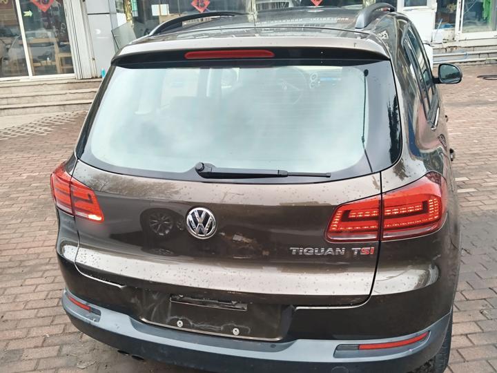 Tiguan 2015 1.8TSI AT RWD photo 3