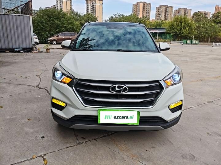 ix25 2017 1.6L AT Smart photo 2