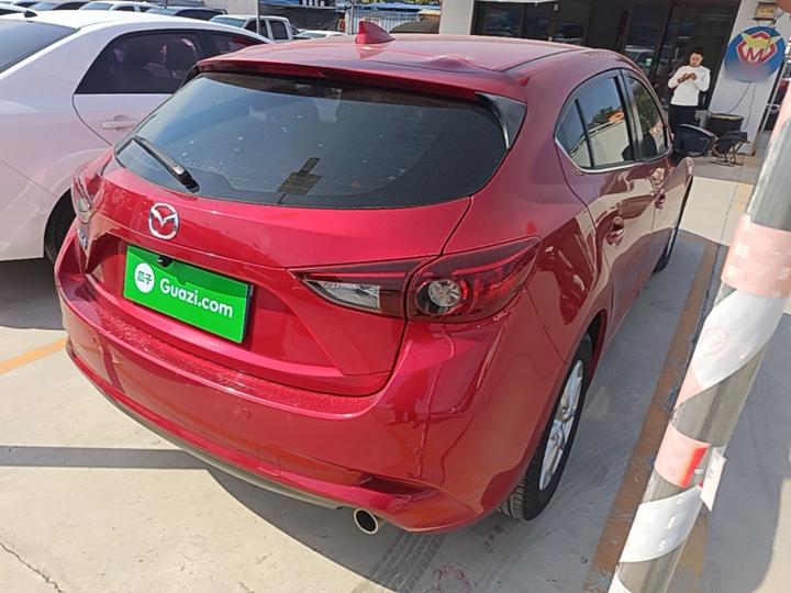 3 Axela 2019 Hatchback 1.5L AT Comfort China VI photo 4