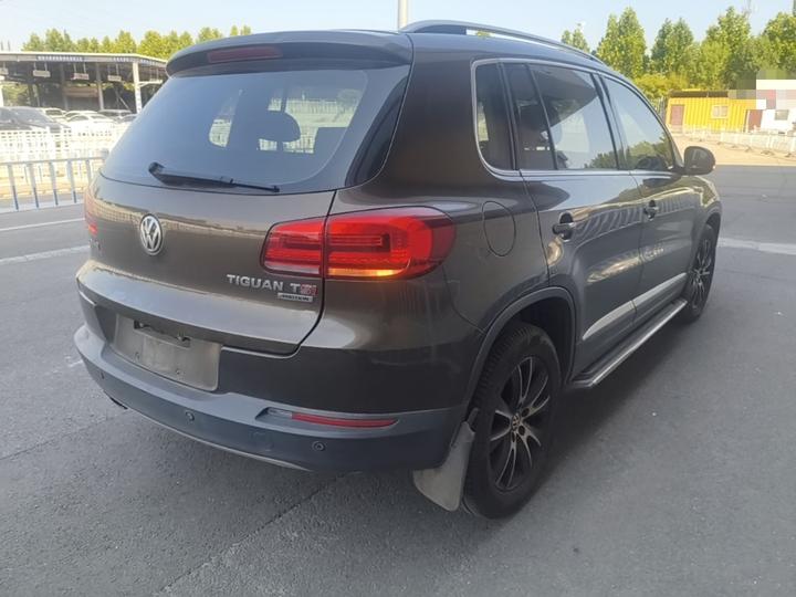Tiguan 2015 1.8TSI AT AWD Luxury photo 4