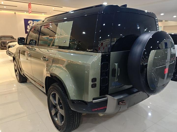 Defender 2023 Facelift 110 3.0T P400 X-DYNAMIC HSE photo 4