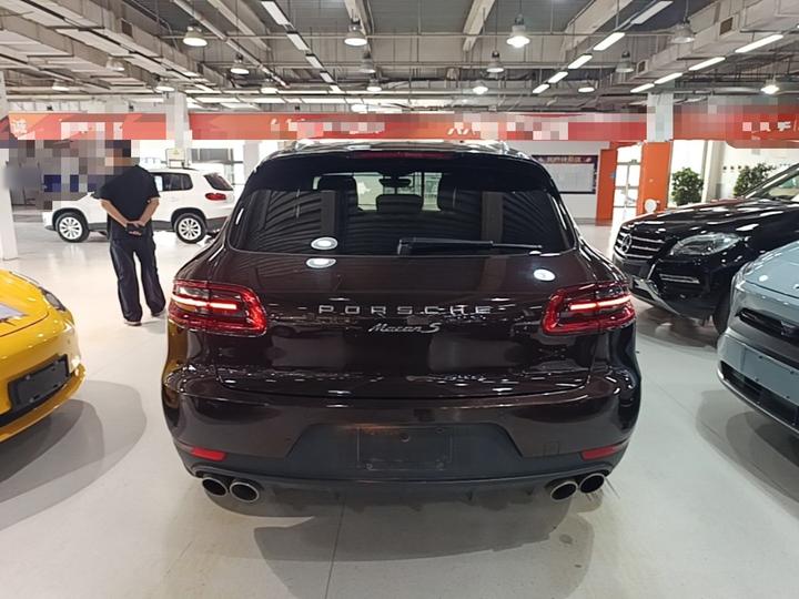 2017 Macan S 3.0T photo 3