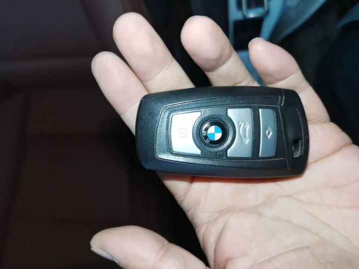 5 Series 2014 525Li Leading photo 8
