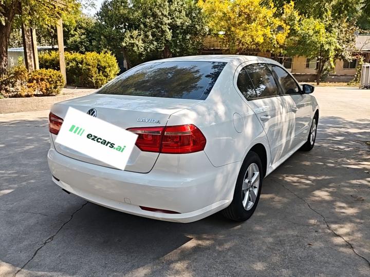 Lavida 2013 Facelift Classic 1.6L AT photo 6