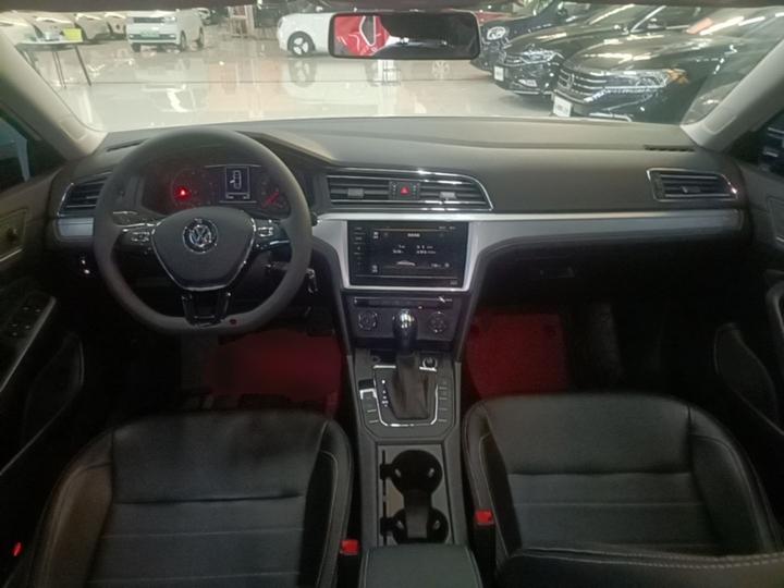 Lamando 2021 230TSI DSG photo 5