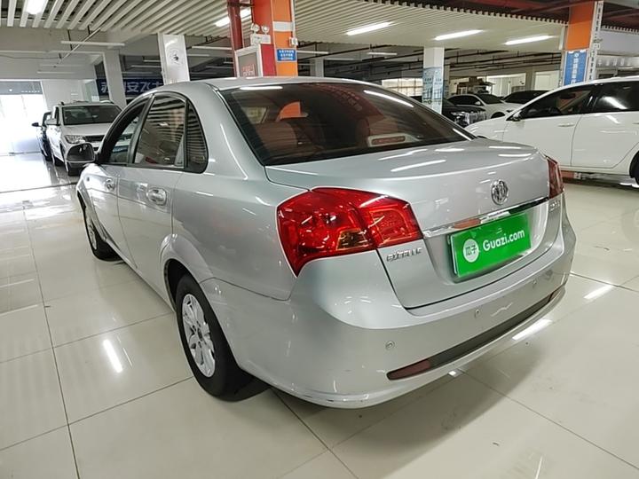 Excelle 2015 1.5L AT Classic photo 4
