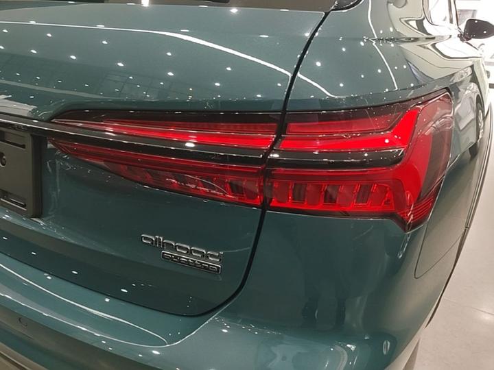 A6 Imported 2021 allroad quattro Explorer 55 TFSI Exclusive Off-road photo 7