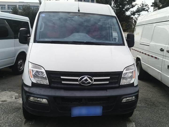 MAXUS V80 2019 2.5T Classic 6 MT Short Wheelbase 5/6-Seater photo 2