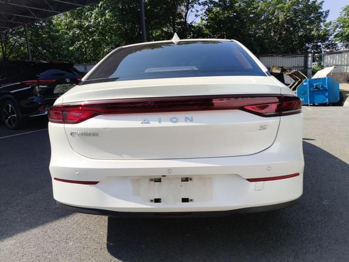 AION S 2023 580 LFP photo 3