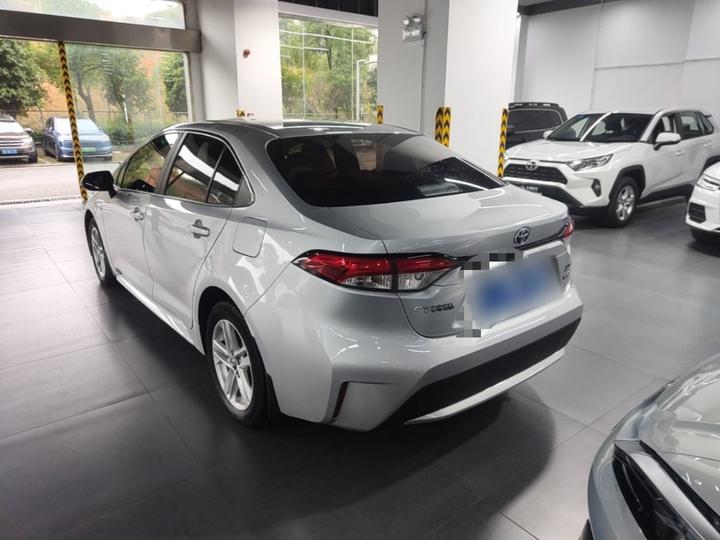 Levin 2022 Hybrid 1.8H E-CVT Leading photo 4