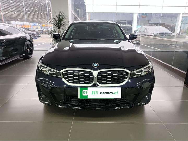 3 Series 2026 325i M Sport Package photo 2