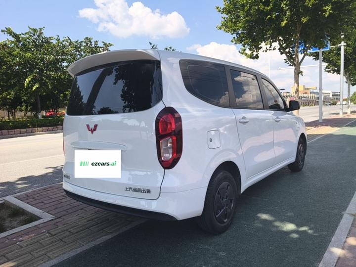 Wuling Hongguang EV 2025 EREV Hybrid 50KM Comfort photo 4