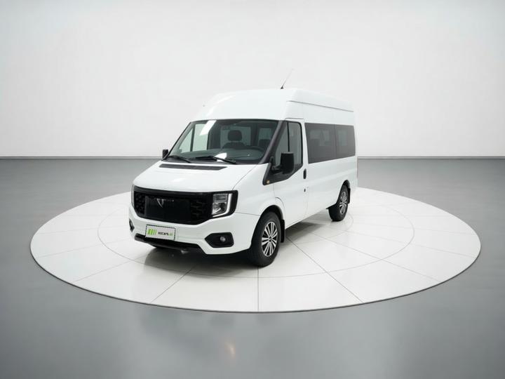2022 2.0T MT Medium Wheelbase High Roof 6-7-Seater