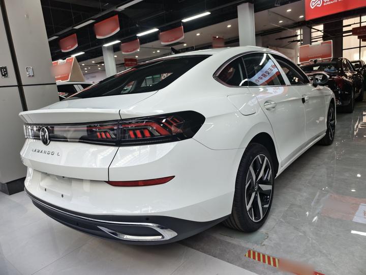 2025 Lamando L 280TSI DSGPLUS photo 7