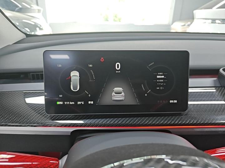 Model Y 2024 RWD photo 7